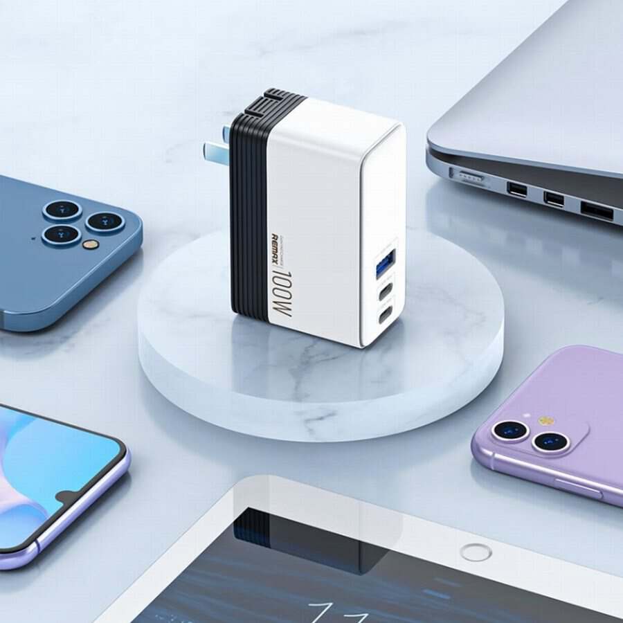Remax 10000mAh Magnetic Power Bank Review: Affordable MagSafe, the Smart iPhone Pick