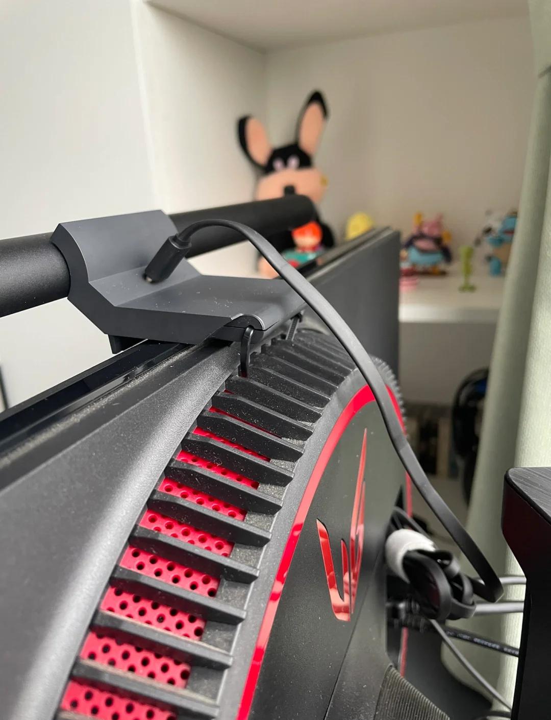 Xiaomi Screen Bar Review: Budget Monitor Light With Mi Home Integration